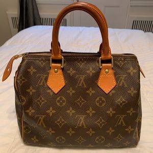 Authentic Louis Vuitton Speedy 25 bag